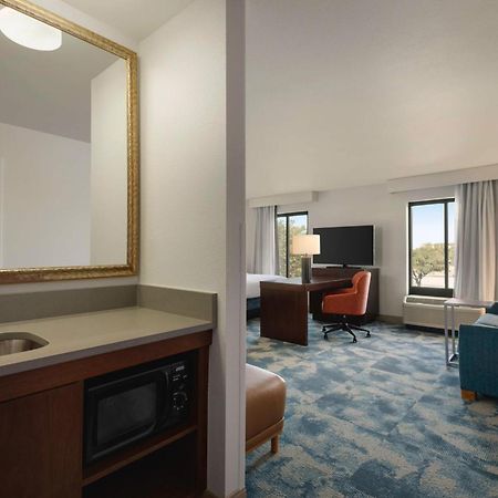 Hampton Inn & Suites Сан-Маркос Екстер'єр фото