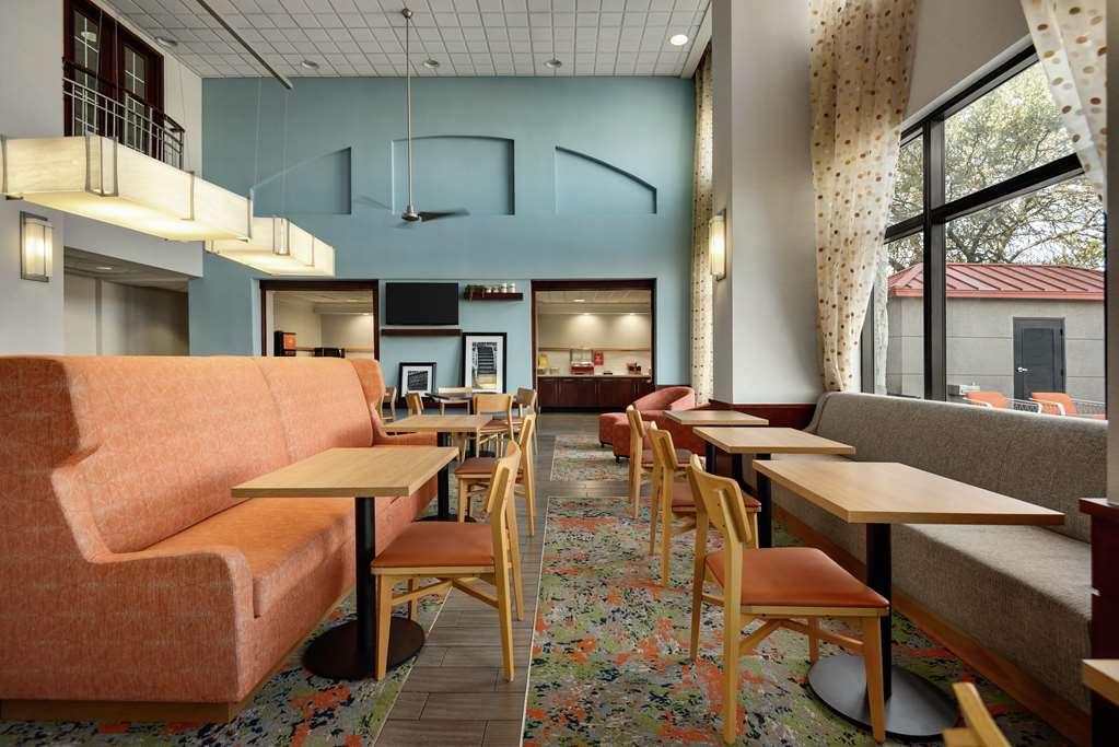 Hampton Inn & Suites Сан-Маркос Ресторан фото